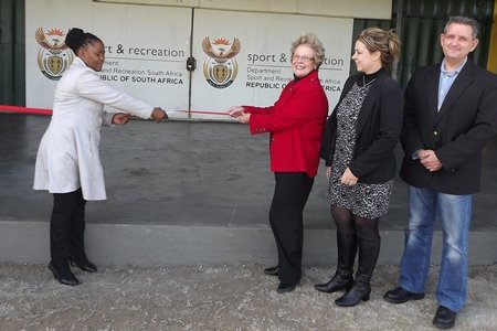 MEC Nomafrench Mbombo Cultural Affairs and Sport, Mayor Nicolette Botha Guthrie, Lurette Rudolph and Andy de la Mare ABSA  